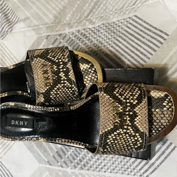 DKNY Python Print Sandal - Picture 2 of 4